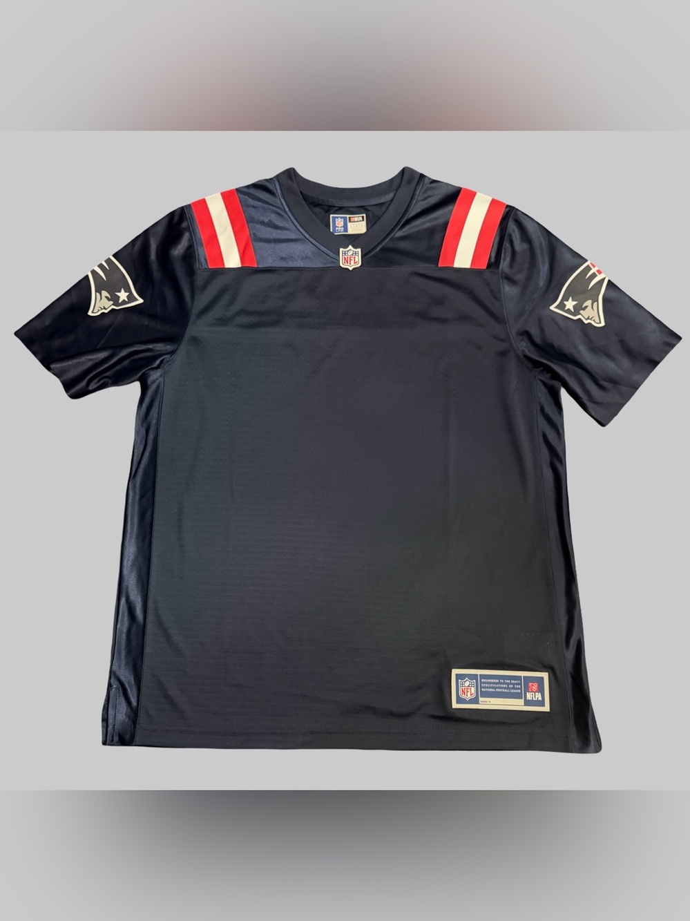 NWT Men’s L Blank NFL Pro Line New England Patriots Jersey